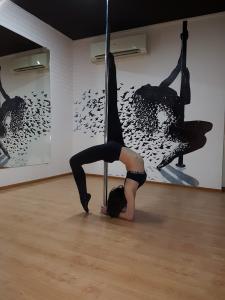 Фотография Pole Dance Studio HELEN 3