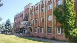 Фотография Спортивная школа олимпийского резерва по прыжкам на батуте № 3 0